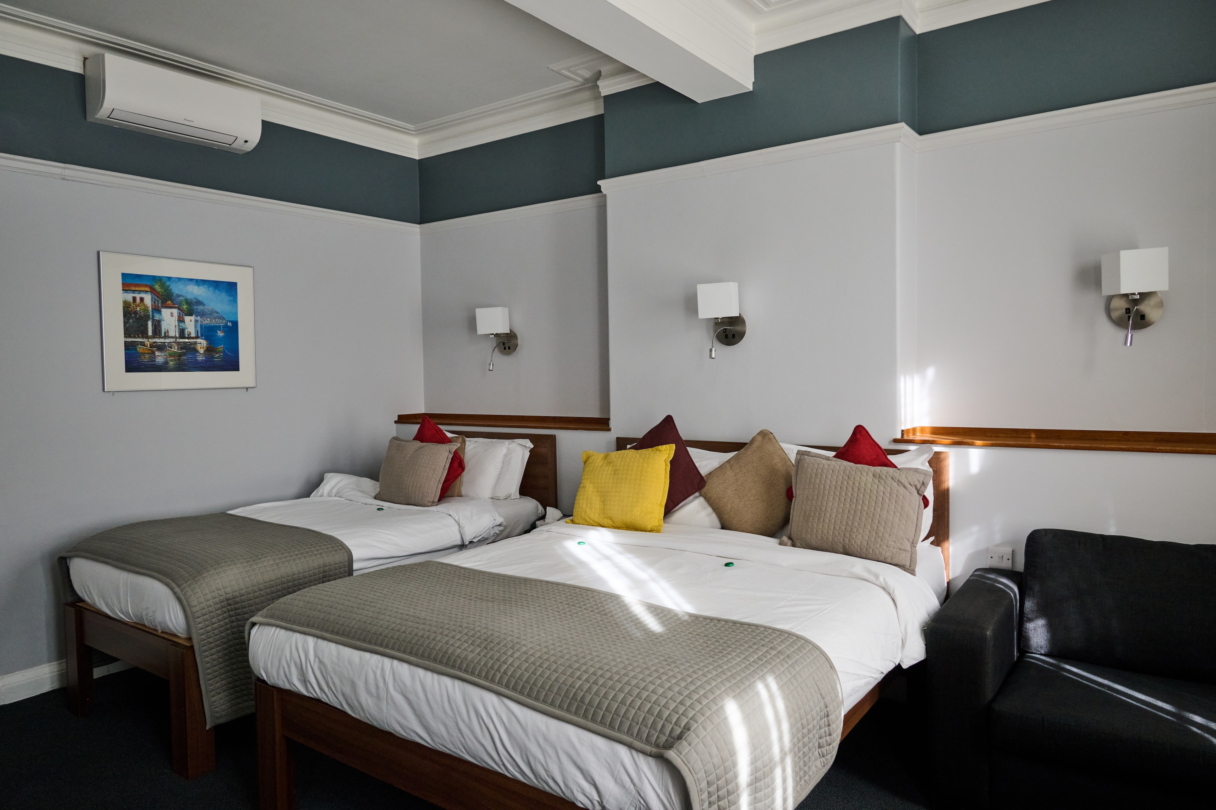 Family Rooms Pictures.jpg